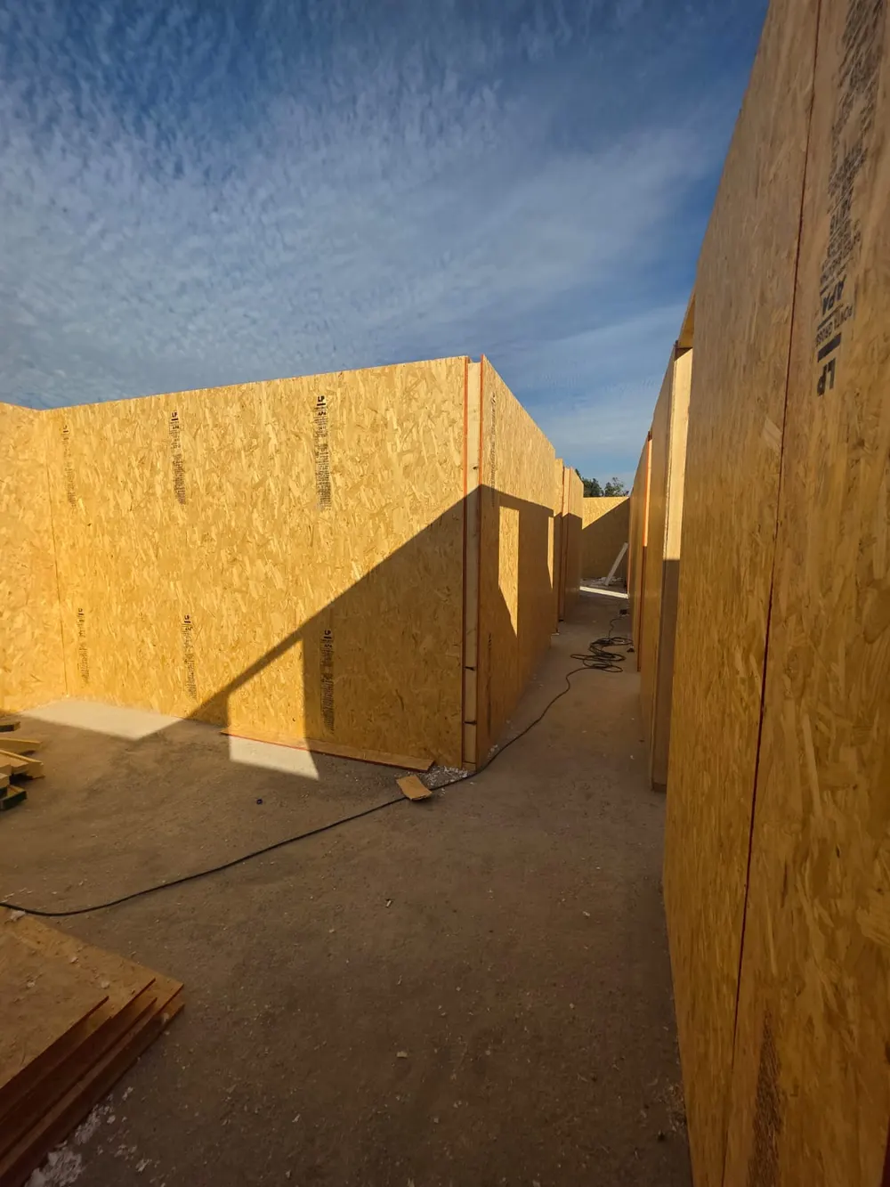 Muros interiores en paneles SIP durante la construcción
